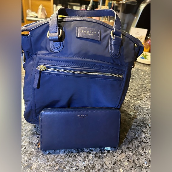 RADLEY LONDON Bags Radley London Medium Dome Convertible Backpack